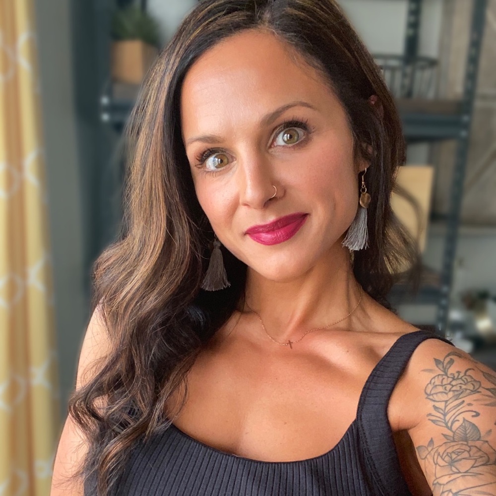 Meet your Posher, Tiffany